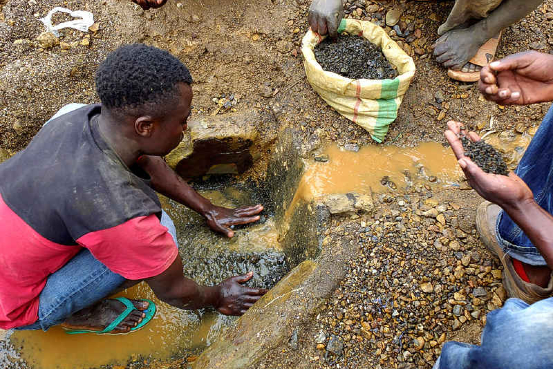 Congo files criminal complaints against Apple in Europe over conflict minerals